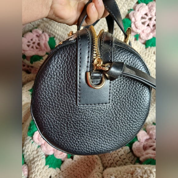 Michael Kors Barrel Style Bag - Picture 7 of 8